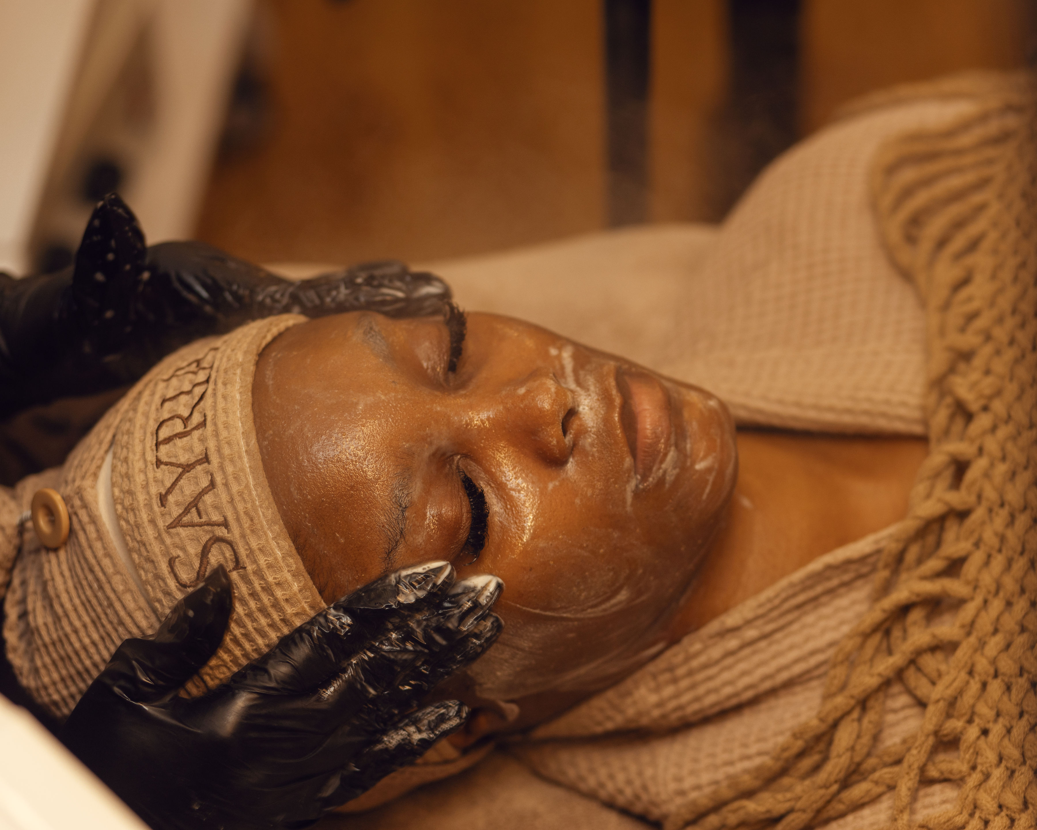 Luminous Complexion Renewing Facial